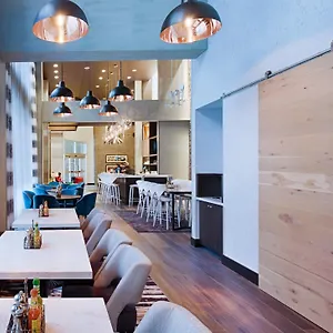 Hyatt Place Long Island Hotel New York