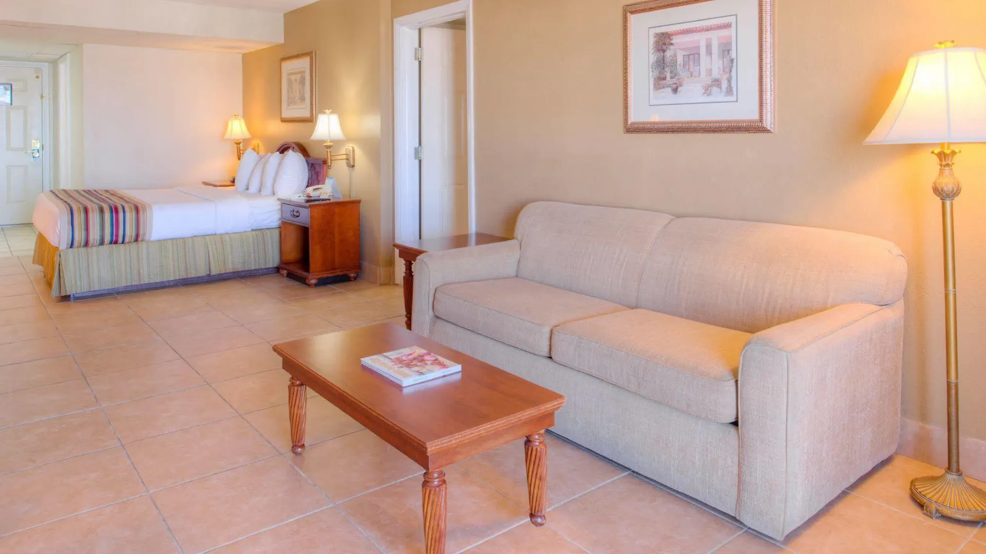 Paradise Plaza Inn Ocean City Hotel