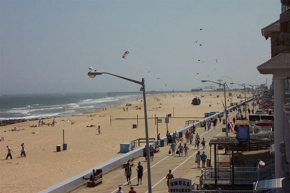 Paradise Plaza Inn Ocean City 3*,